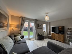 lounge- click for photo gallery